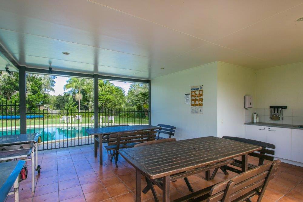 Byron Lakeside Holiday Apartments Byron Bay Exterior photo